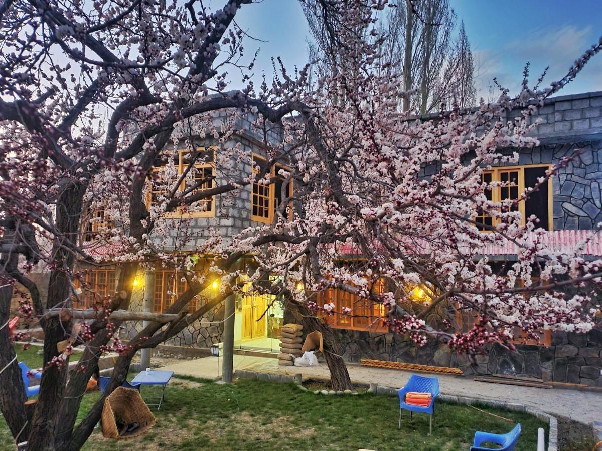 Sehrish Guest House Skardu Exteriör bild