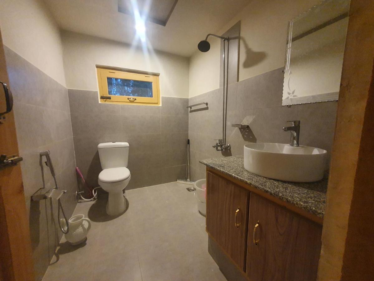Sehrish Guest House Skardu Exteriör bild