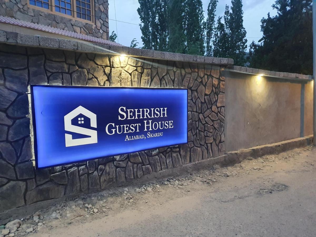 Sehrish Guest House Skardu Exteriör bild