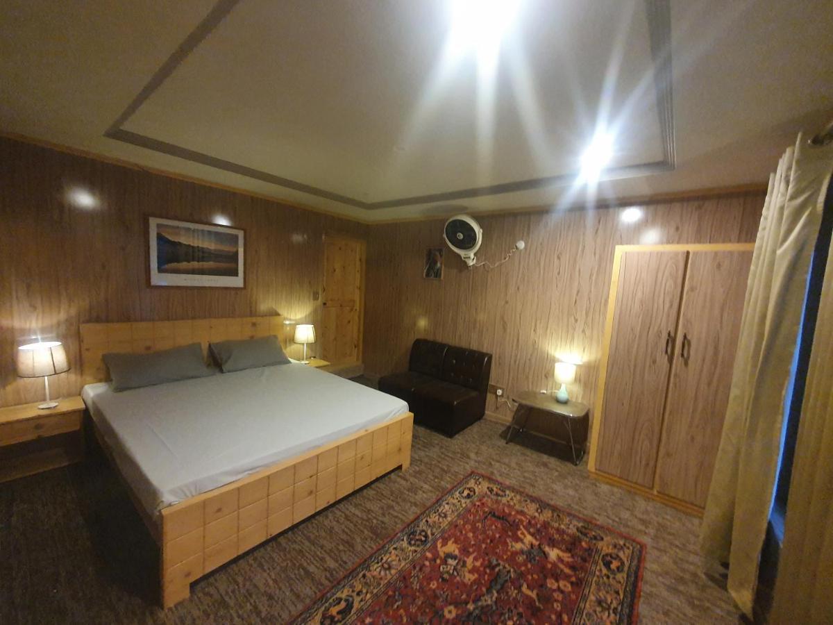 Sehrish Guest House Skardu Exteriör bild