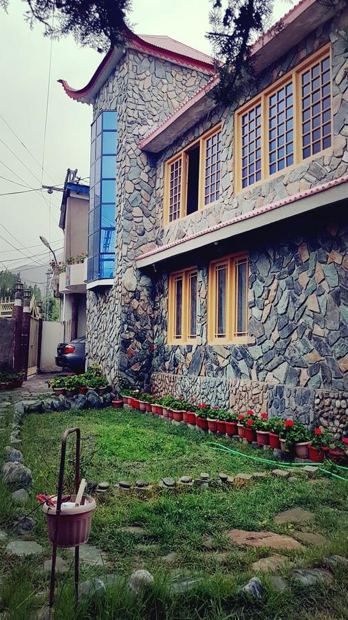 Sehrish Guest House Skardu Exteriör bild